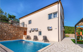 Nice home in Modric w/ Outdoor swimming pool and 4 Bedrooms